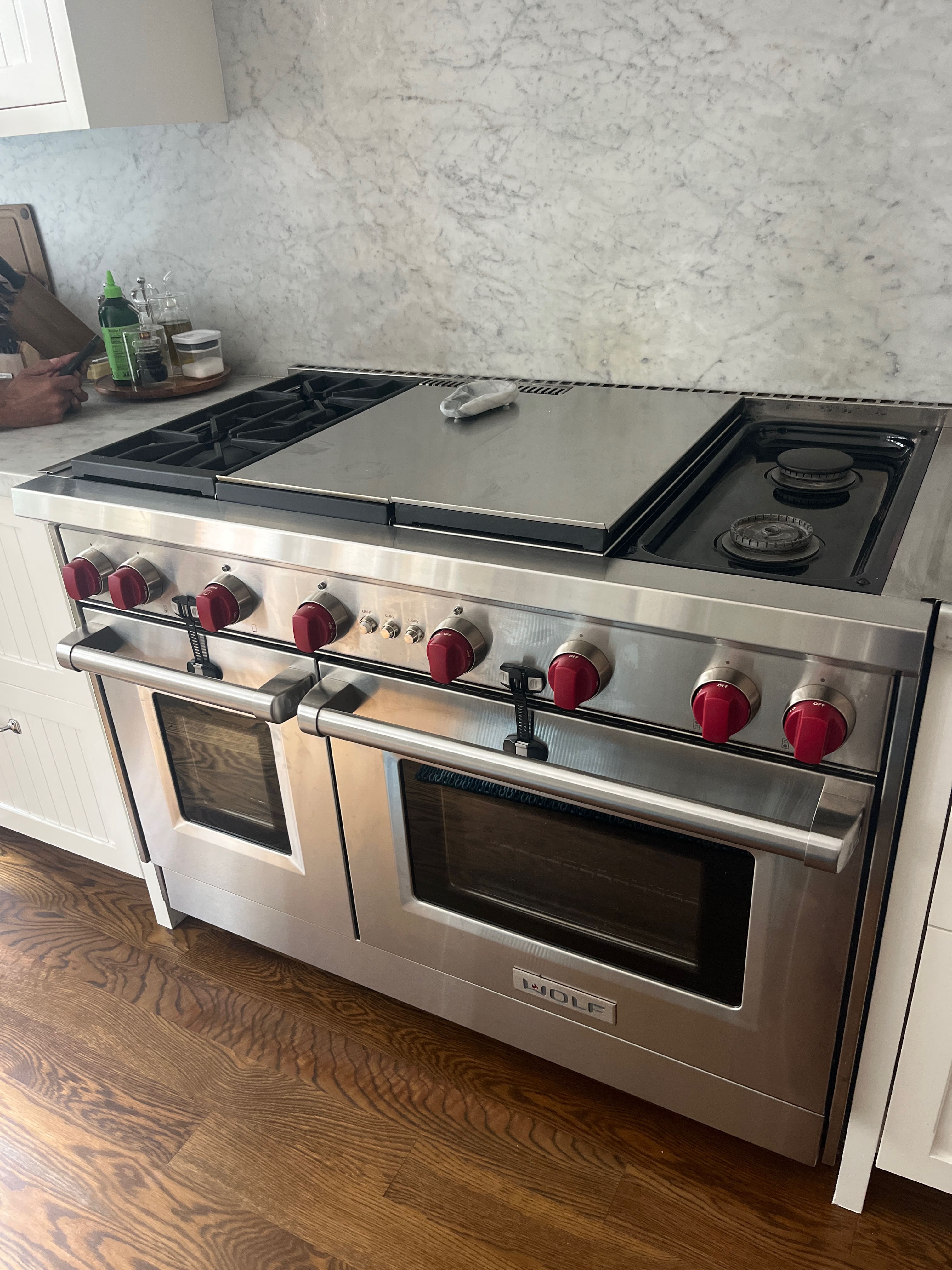 Cooktop: burner service